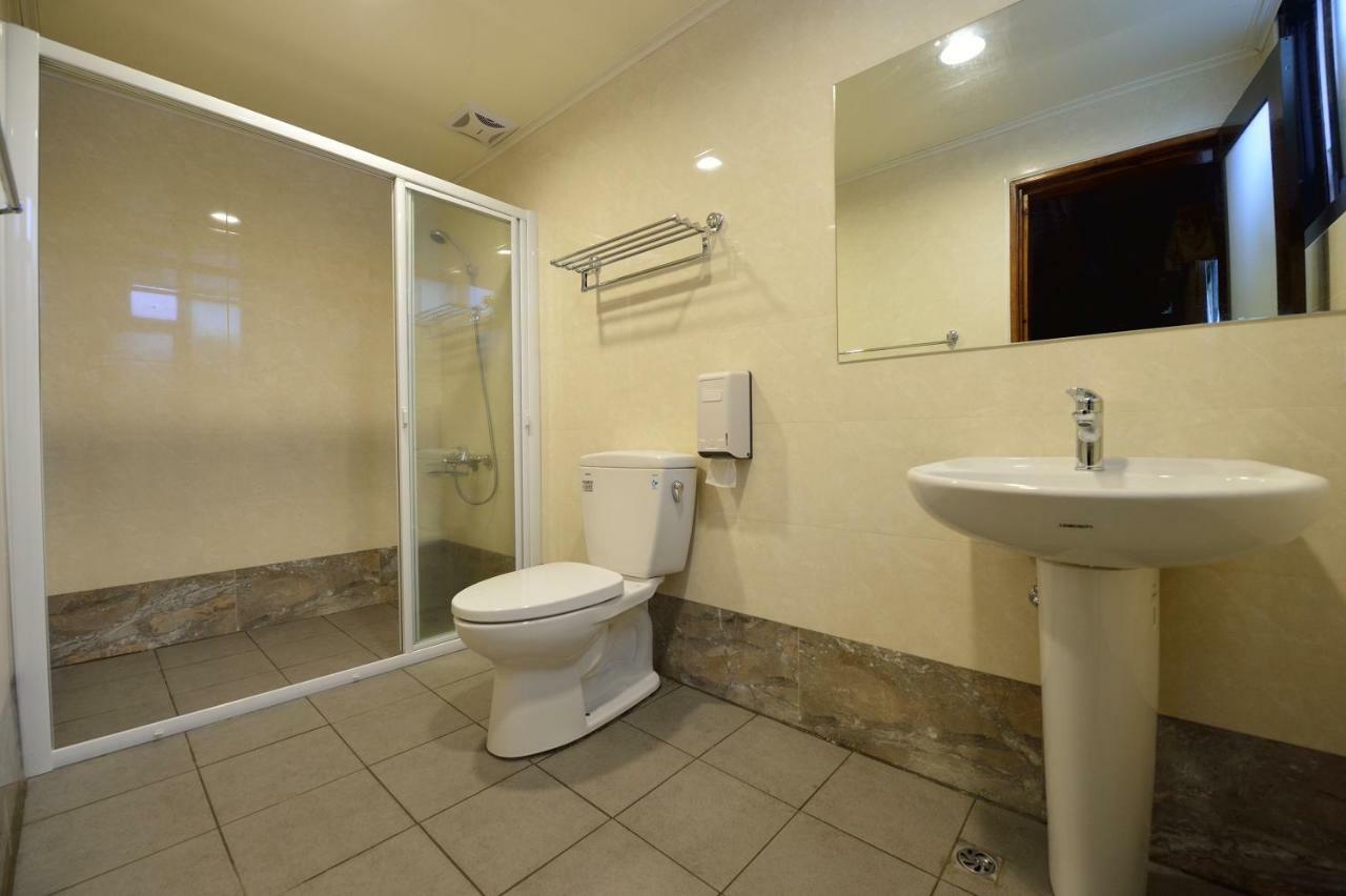 Shinmingshan Holiday Inn Лугу Экстерьер фото